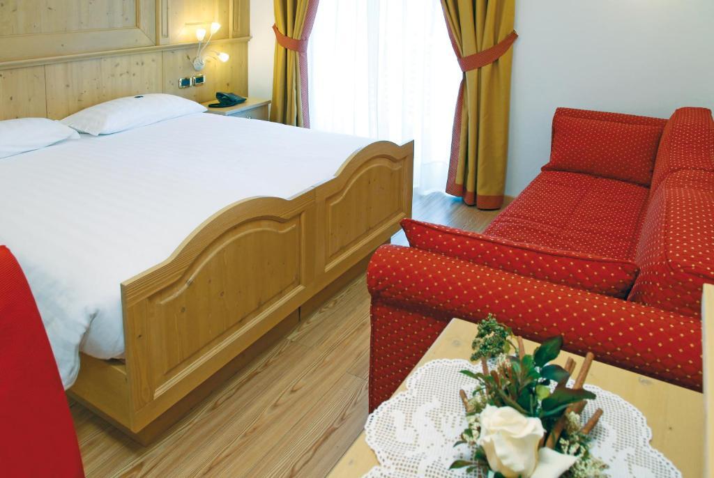 Hotel Gran Vacanze Rooms & Apartments Dimaro Exterior foto