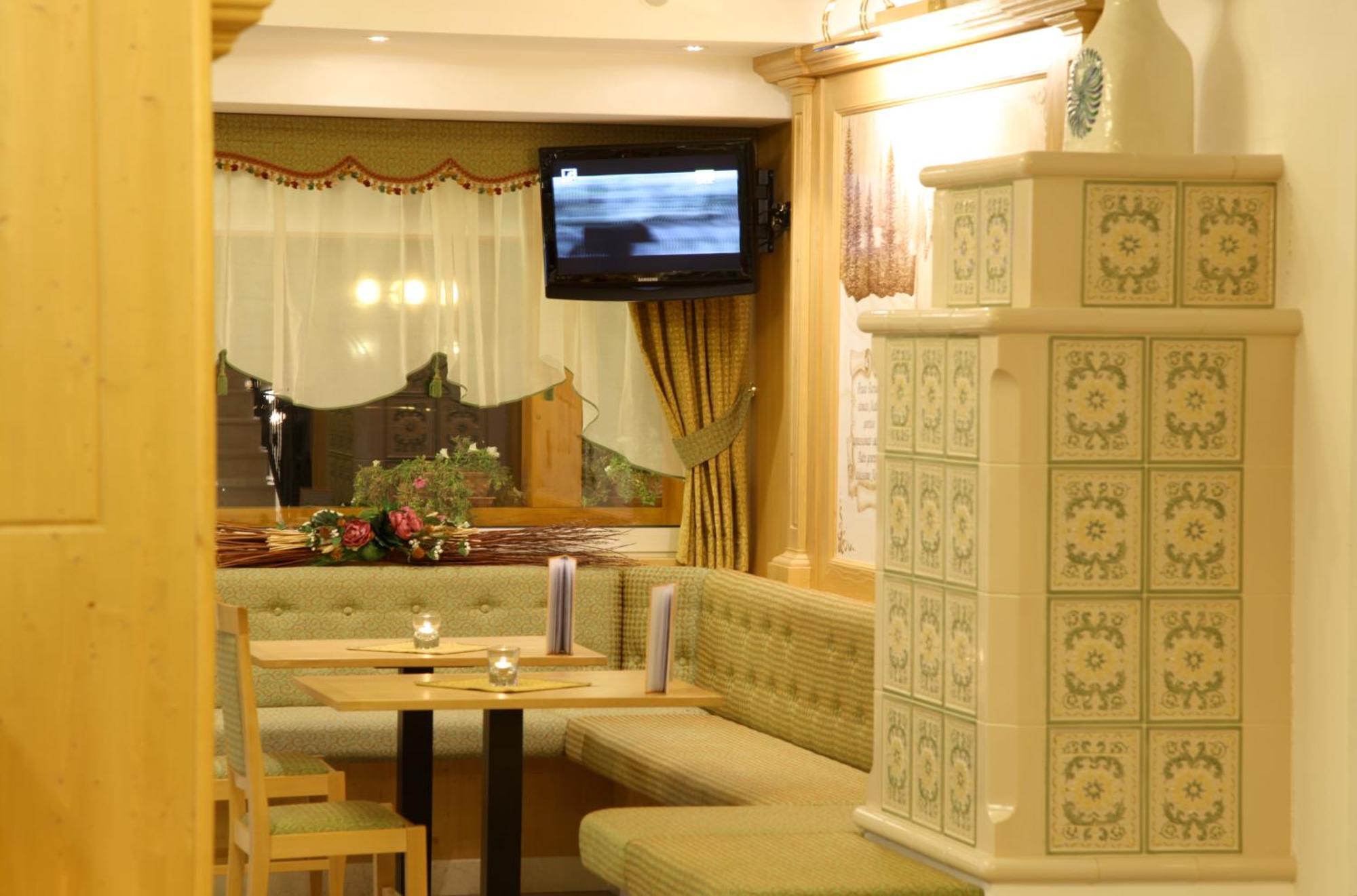Hotel Gran Vacanze Rooms & Apartments Dimaro Exterior foto