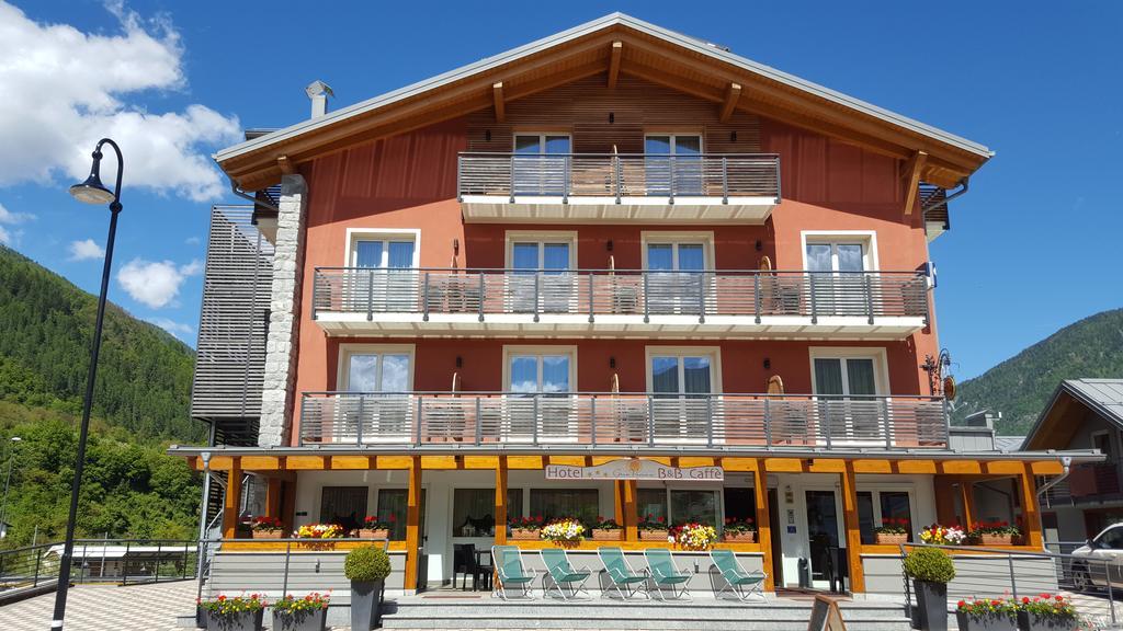 Hotel Gran Vacanze Rooms & Apartments Dimaro Exterior foto